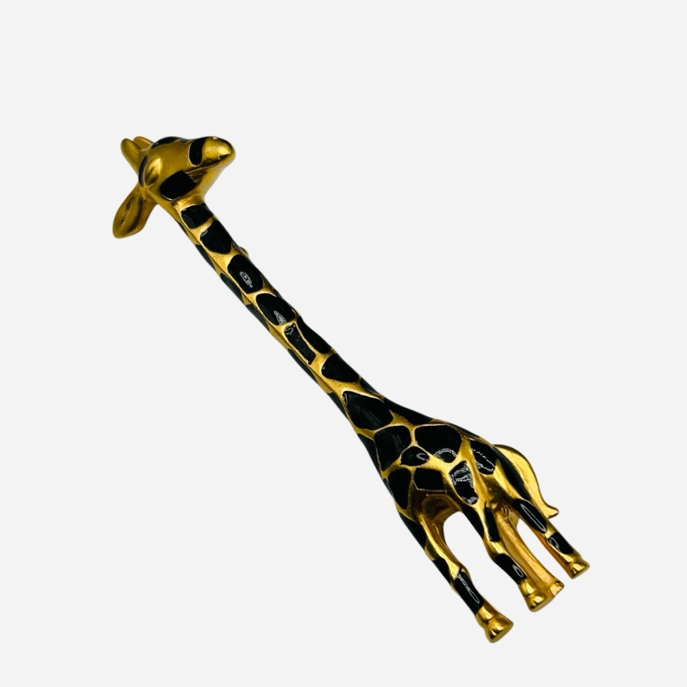Adorable Carolee Enamel Giraffe Brooch